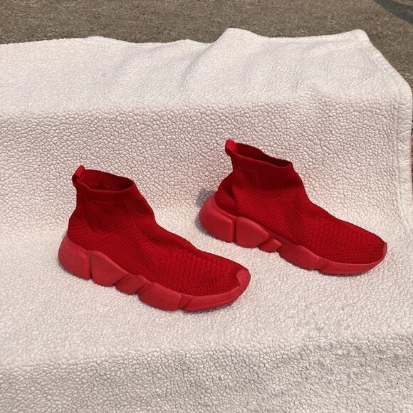 Men's Slip On Shoe Socks Workout Sneaker’s Red size 40/7.5 - Picture 2 of 10